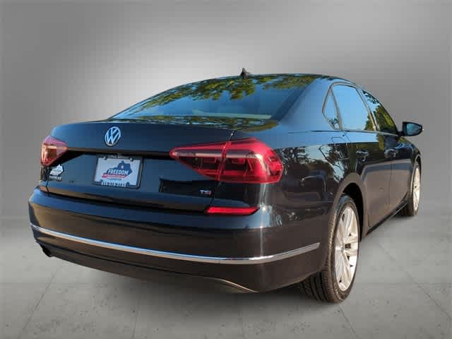 Thumbnail: 2019 Volkswagen Passat - 8
