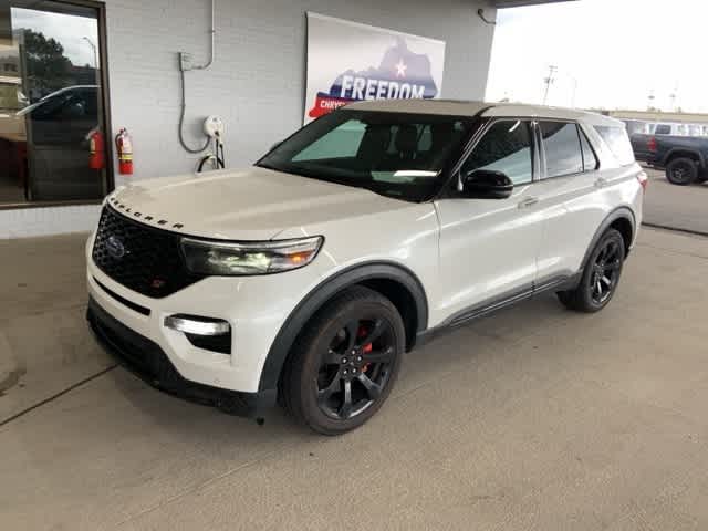 2022 Ford Explorer ST 17