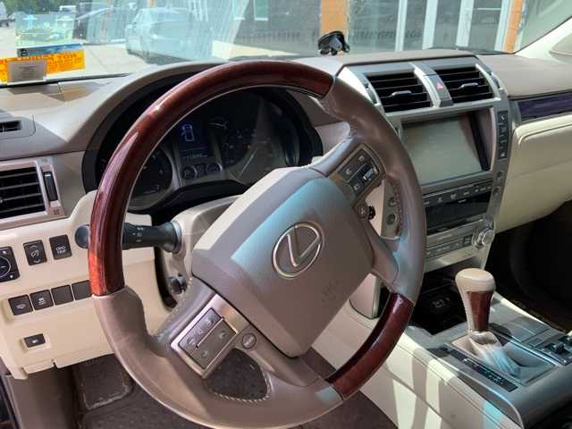 Thumbnail: 2015 Lexus GX - 4