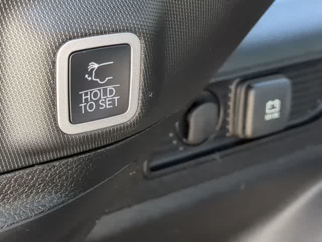 Thumbnail: 2026 Jeep Grand Cherokee - 38