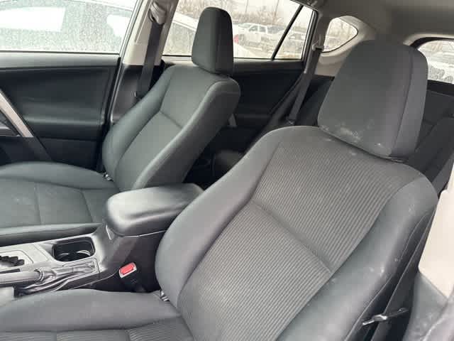 Thumbnail: 2016 Toyota RAV4 - 4