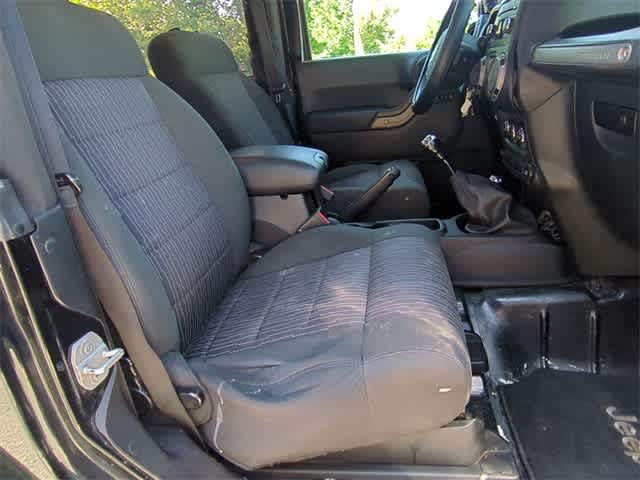Thumbnail: 2012 Jeep Wrangler - 21
