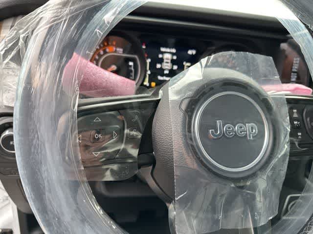 Thumbnail: 2026 Jeep Wrangler - 8