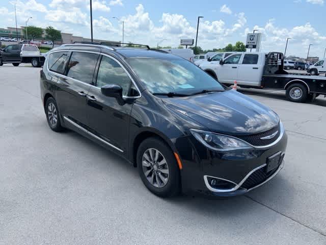 Thumbnail: 2019 Chrysler Pacifica - 28