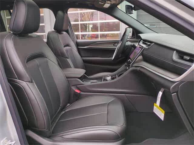 Thumbnail: 2025 Jeep Grand Cherokee - 23