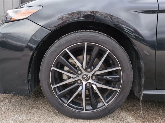 Thumbnail: 2023 Toyota Camry - 14