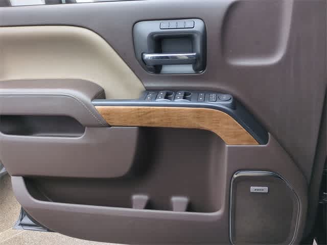 Thumbnail: 2016 Chevrolet Silverado 2500 - 31