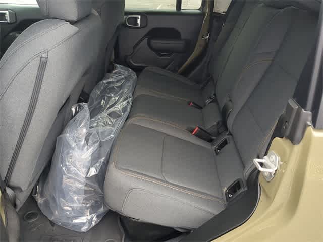 Thumbnail: 2026 Jeep Gladiator - 18