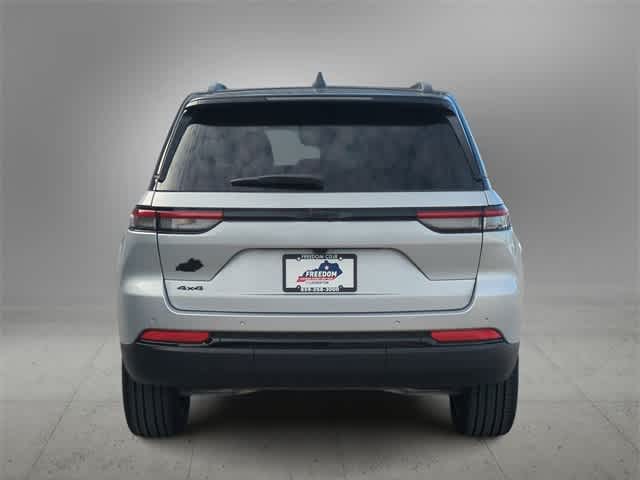 Thumbnail: 2025 Jeep Grand Cherokee - 7