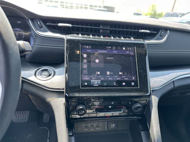 Thumbnail: 2023 Jeep Grand Cherokee - 8