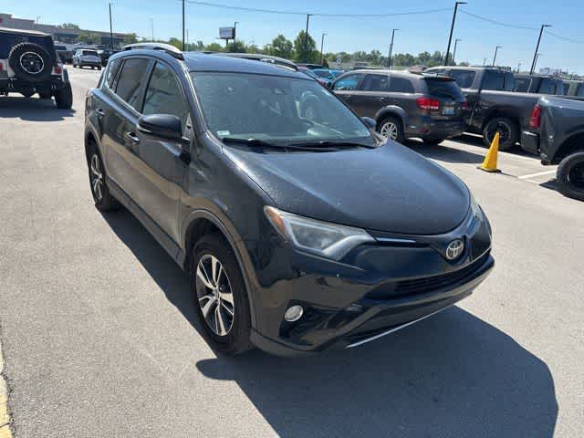 Thumbnail: 2017 Toyota RAV4 - 24