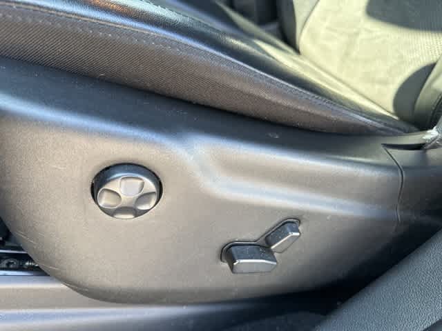 Thumbnail: 2021 Jeep Grand Cherokee - 12