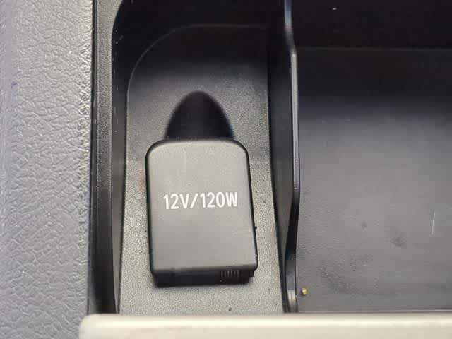 Thumbnail: 2011 Toyota Camry - 30