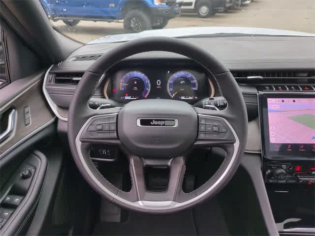 Thumbnail: 2025 Jeep Grand Cherokee - 24