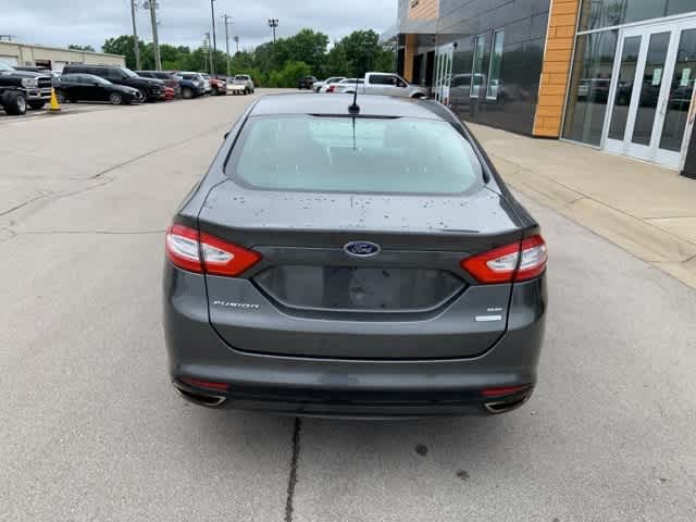 2015 Ford Fusion SE 21