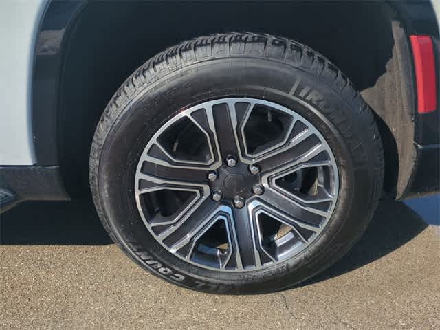 Thumbnail: 2024 Jeep Wagoneer - 14