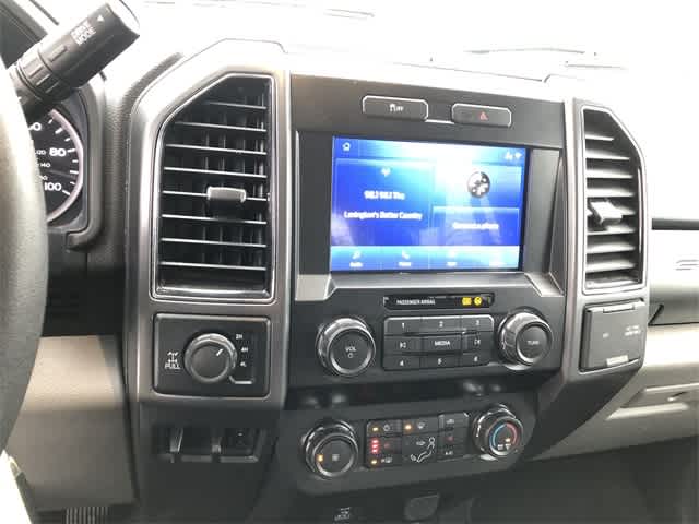 Thumbnail: 2022 Ford Econoline - 16