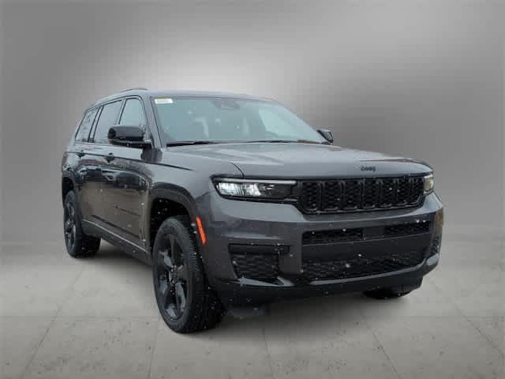 New 2025 Jeep Grand Cherokee L Laredo SUV