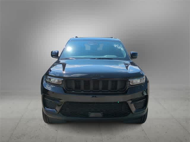 Thumbnail: 2025 Jeep Grand Cherokee - 3