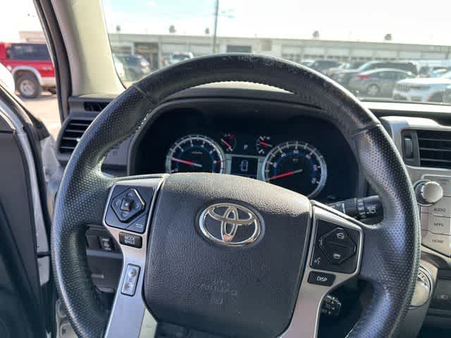 Thumbnail: 2016 Toyota 4Runner - 9