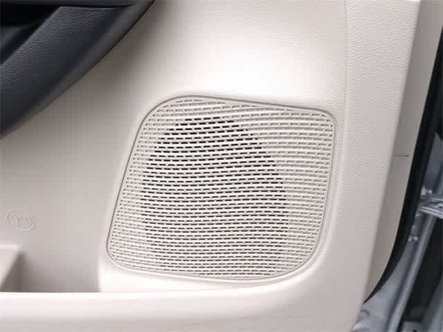 Thumbnail: 2023 Chrysler Pacifica - 29