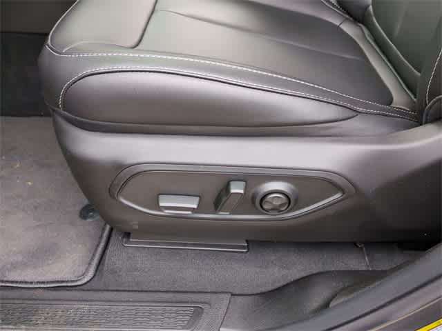 Thumbnail: 2025 Jeep Grand Cherokee L - 18