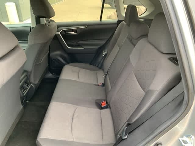 Thumbnail: 2019 Toyota RAV4 - 15