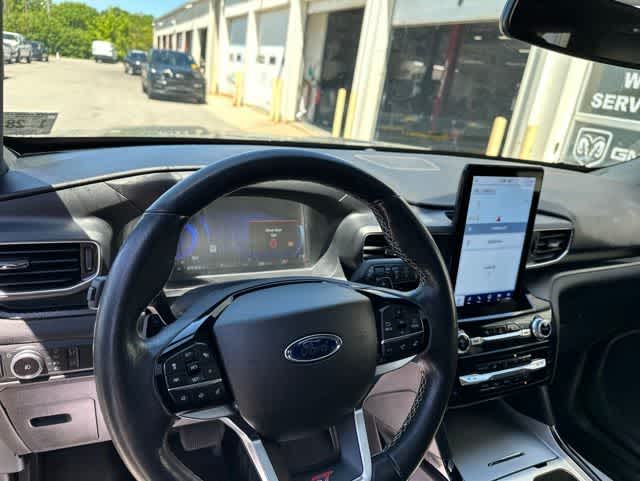 Thumbnail: 2022 Ford Explorer - 8