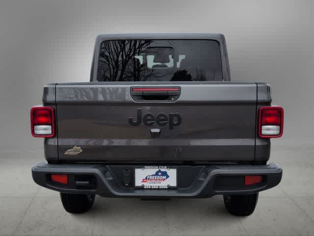 Thumbnail: 2026 Jeep Gladiator - 7