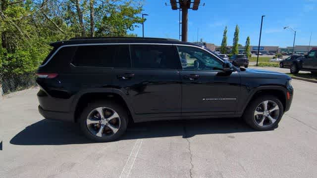 Thumbnail: 2026 Jeep Grand Cherokee L - 9