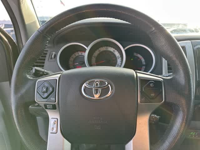 Thumbnail: 2015 Toyota Tacoma - 9