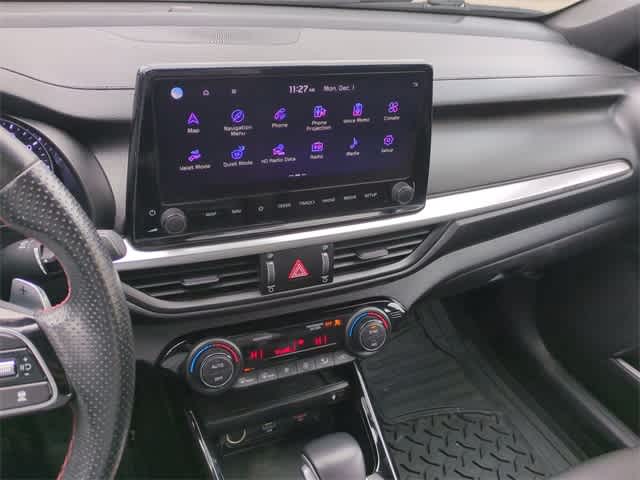 Thumbnail: 2023 Kia Forte - 28