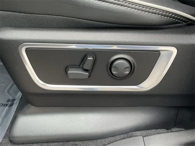 Thumbnail: 2025 RAM 1500 - 23