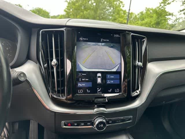Thumbnail: 2018 Volvo XC60 - 11