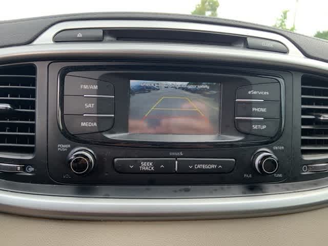 Thumbnail: 2016 Kia Sorento - 8