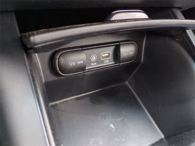 Thumbnail: 2018 Kia Sorento - 32