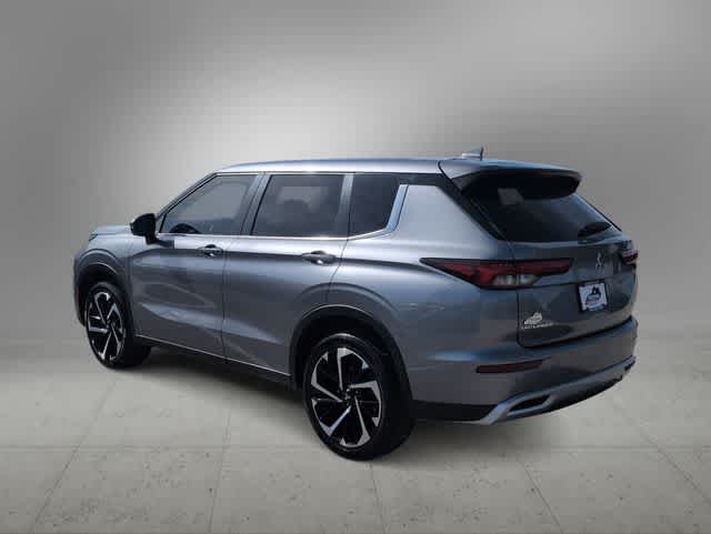 Thumbnail: 2024 Mitsubishi Outlander - 6