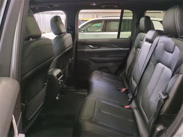 Thumbnail: 2025 Jeep Grand Cherokee - 21