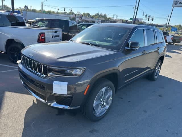 Thumbnail: 2025 Jeep Grand Cherokee L - 2