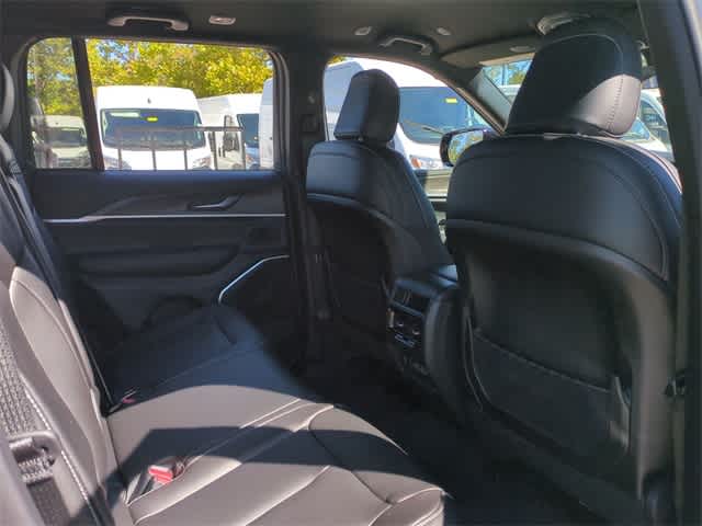 Thumbnail: 2025 Jeep Grand Cherokee - 19