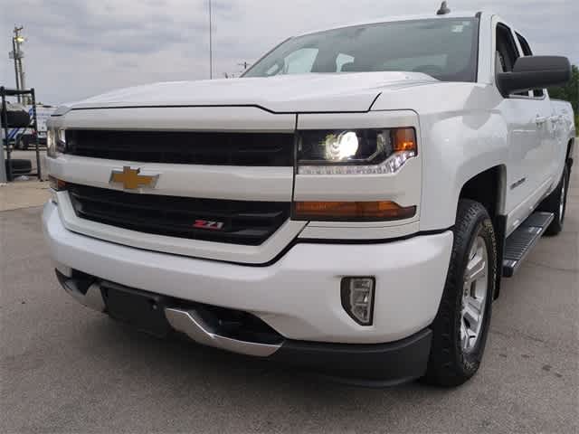 Thumbnail: 2018 Chevrolet Silverado 1500 - 11