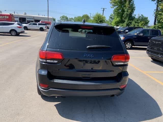 Thumbnail: 2018 Jeep Grand Cherokee - 24