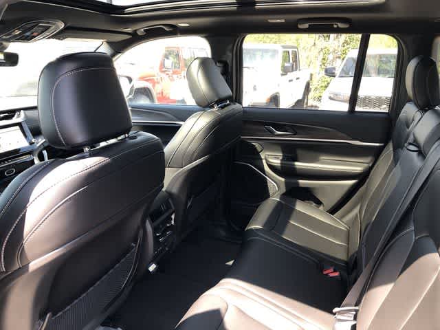 Thumbnail: 2026 Jeep Grand Cherokee - 16