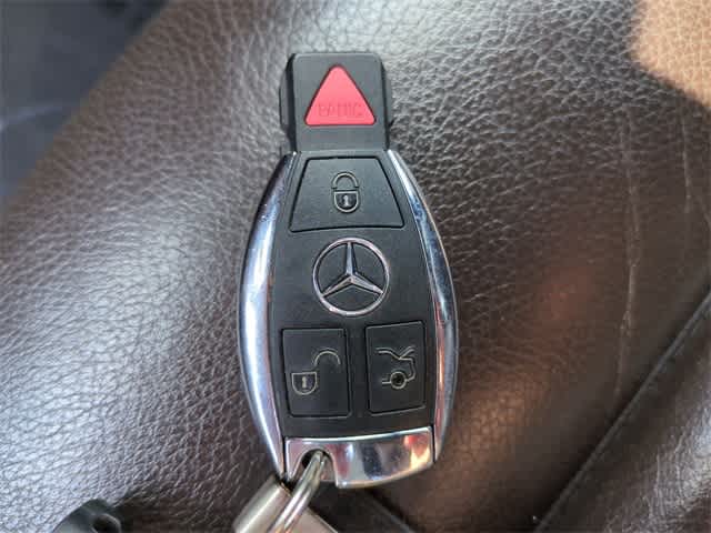 Thumbnail: 2017 Mercedes-Benz GLC - 34
