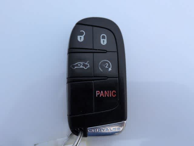 Thumbnail: 2013 Chrysler 300 - 35