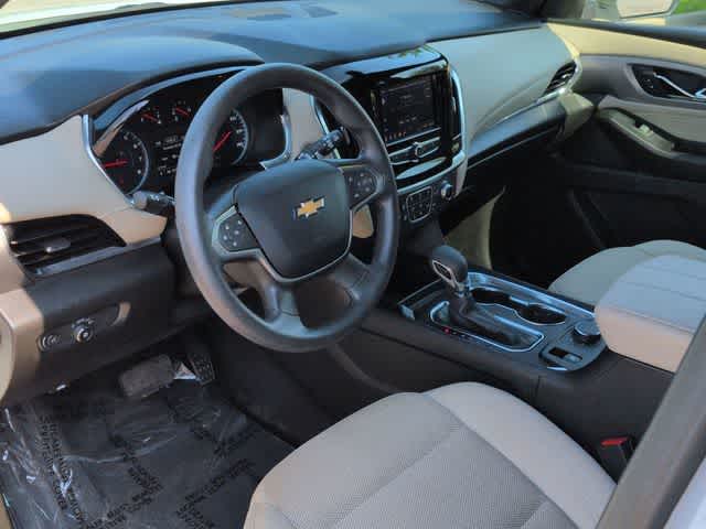 Thumbnail: 2023 Chevrolet Traverse - 10