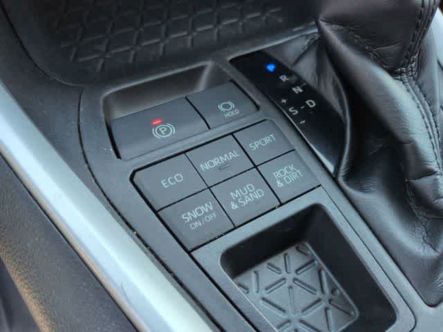 Thumbnail: 2020 Toyota RAV4 - 35