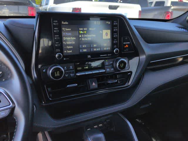 Thumbnail: 2021 Toyota Highlander - 28