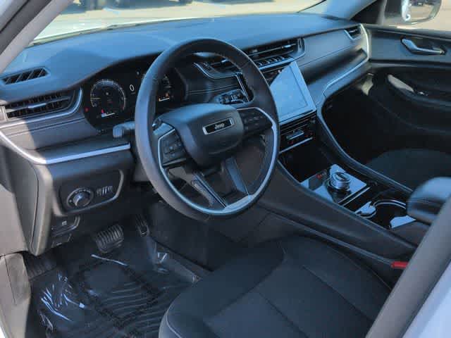 Thumbnail: 2023 Jeep Grand Cherokee - 10