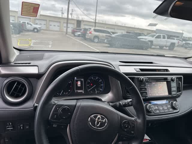 Thumbnail: 2017 Toyota RAV4 - 6